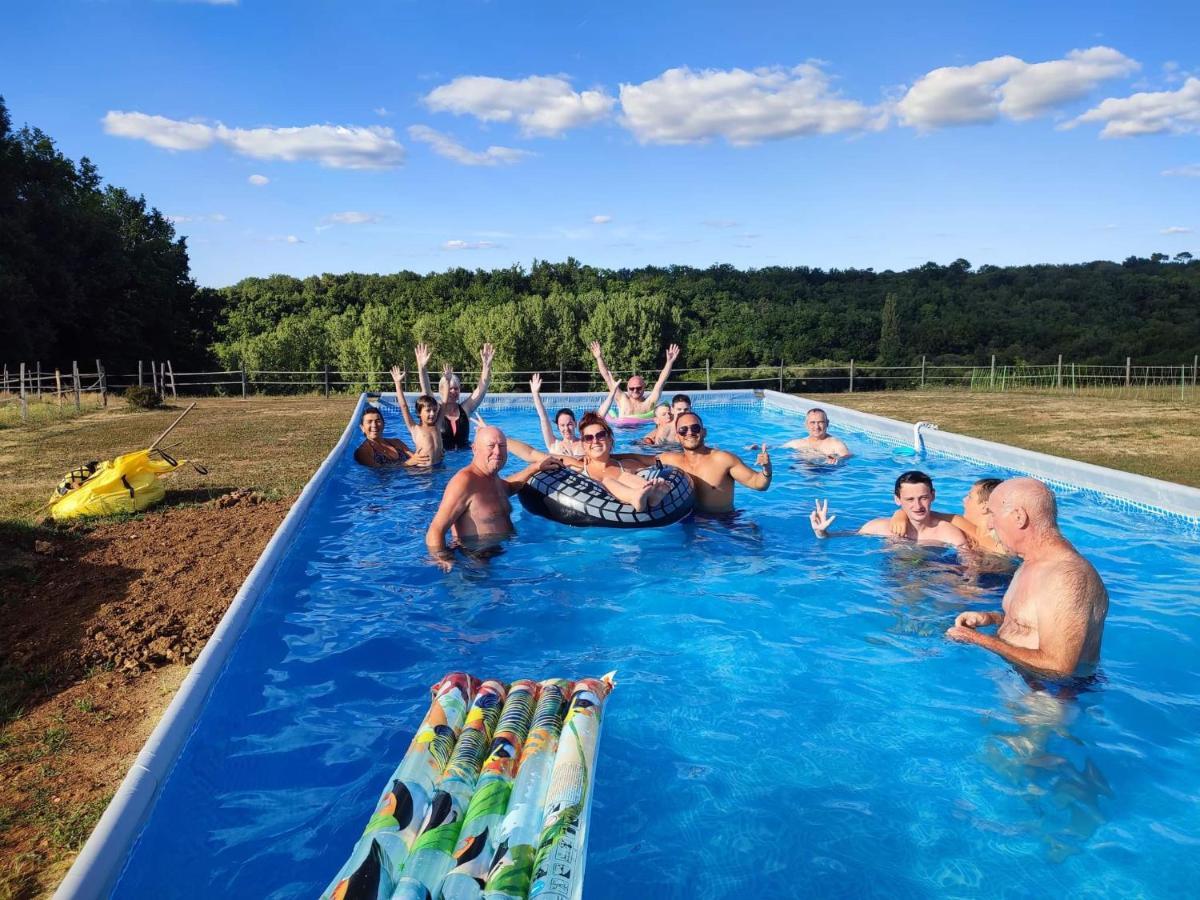 Gite Equestre Domaine Des Crins - Monpazier Capdrot Buitenkant foto